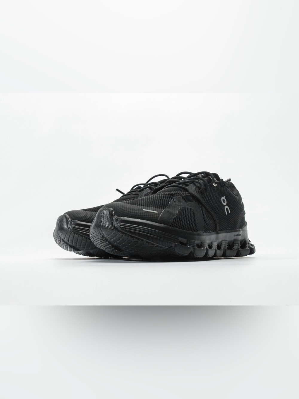On Running Kids Cloud 6 Athletic
Shoe All - Black ๐๐ปโโ๏ธ๐๐ป(SIZE 13C) - Picture 5 of 8